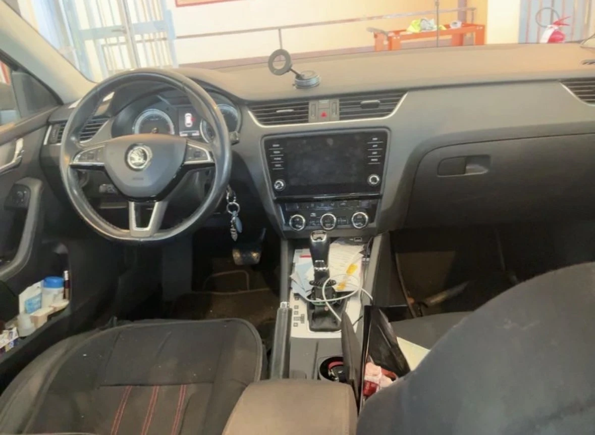 Skoda Octavia 1.5 TGI Executive DSG (Автоматик), снимка 14 - Автомобили и джипове - 54000491