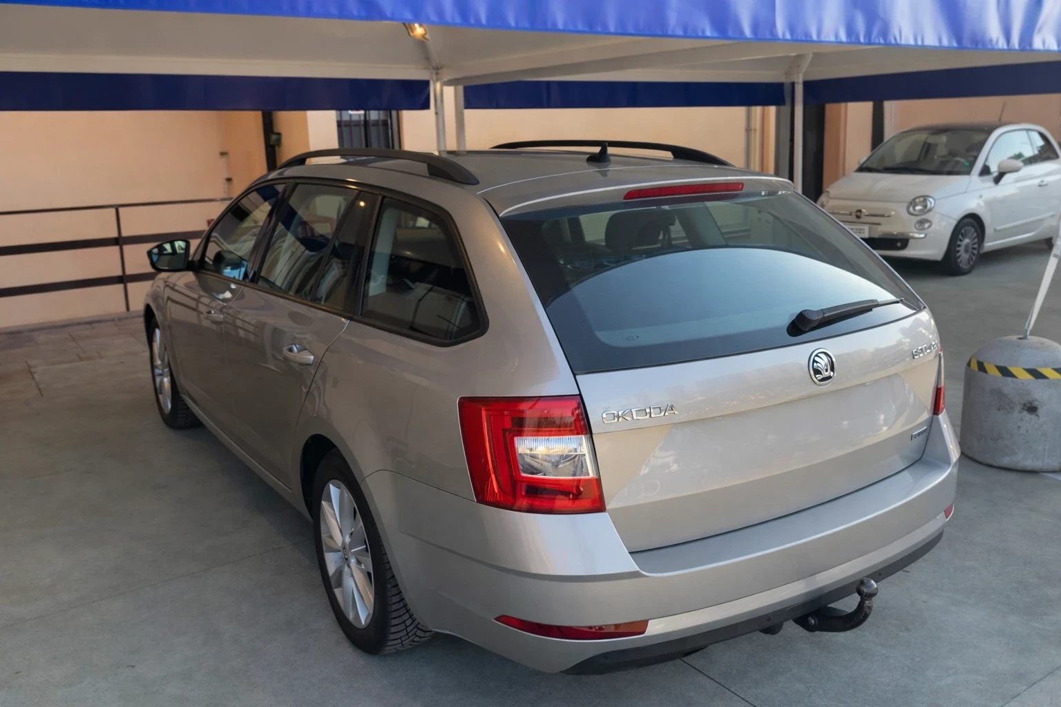 Skoda Octavia 1.5 TGI Executive DSG (Автоматик), снимка 3 - Автомобили и джипове - 54000491