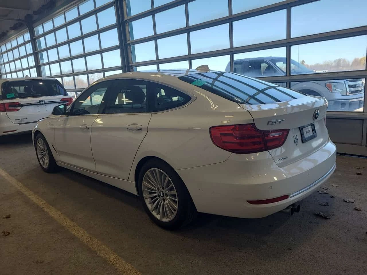 BMW 328 GRAN TURISMO * xDrive * CARFAX * 60k km! * , снимка 4 - Автомобили и джипове - 54396250