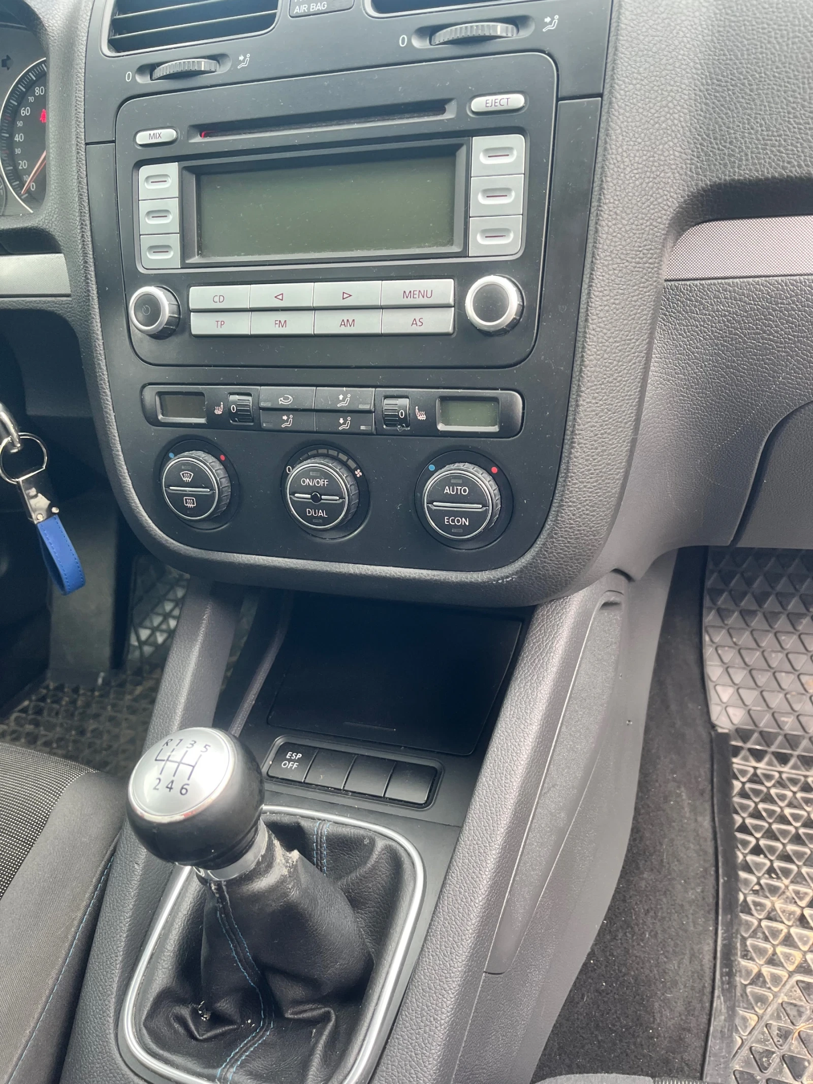VW Golf 1.9, снимка 2 - Автомобили и джипове - 54575101