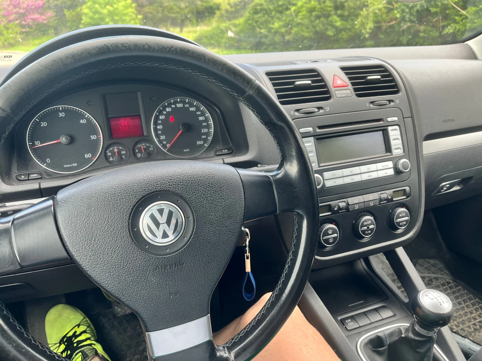 VW Golf 1.9, снимка 6 - Автомобили и джипове - 54575101