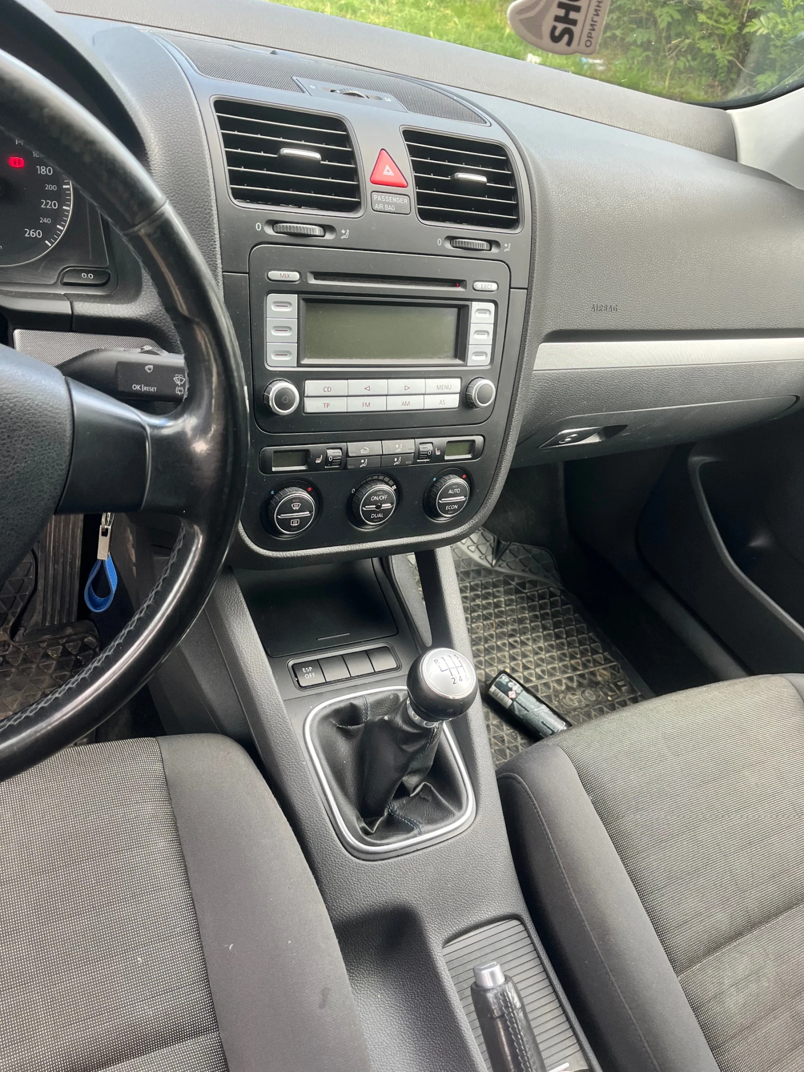 VW Golf 1.9, снимка 7 - Автомобили и джипове - 54575101