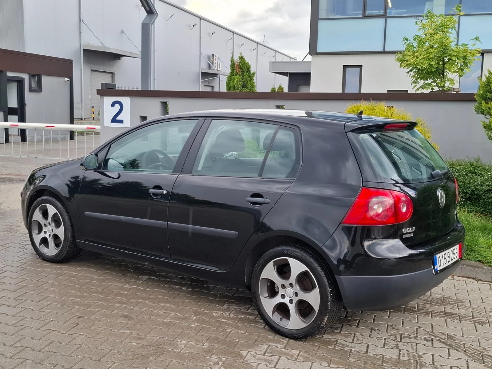 VW Golf 1.9TDI* (105кс)* * KLIMATRONIK* * НОВ ВНОС* , снимка 6 - Автомобили и джипове - 54643944