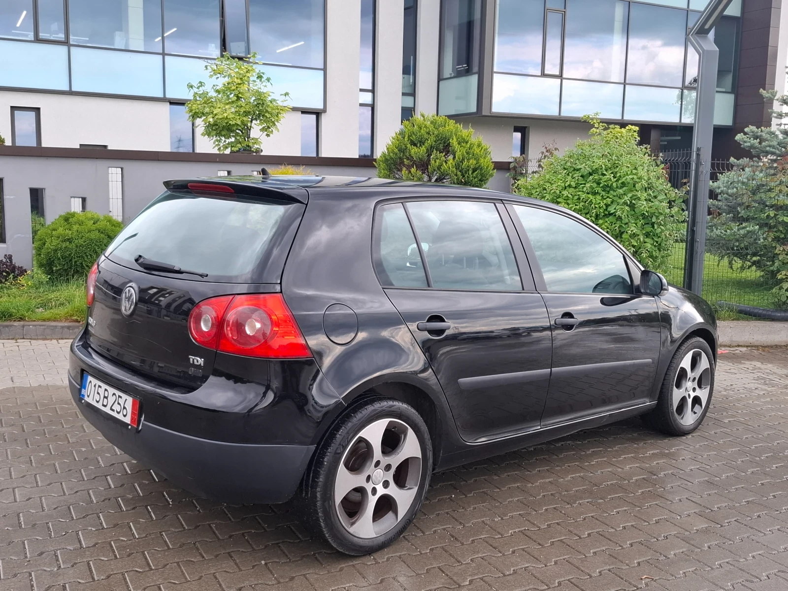 VW Golf 1.9TDI* (105кс)* * KLIMATRONIK* * НОВ ВНОС* , снимка 14 - Автомобили и джипове - 54643944