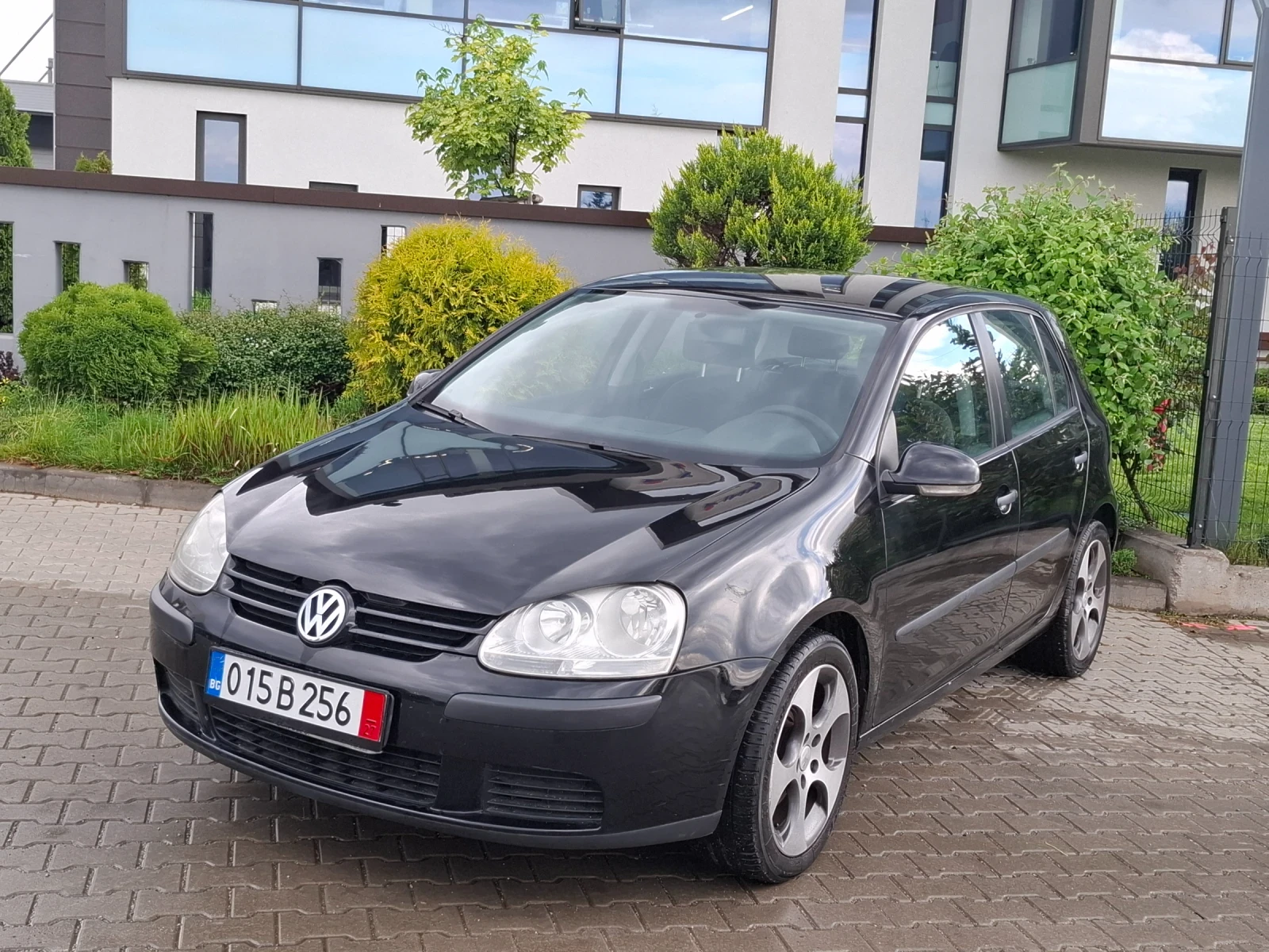 VW Golf 1.9TDI* (105кс)* * KLIMATRONIK* * НОВ ВНОС* , снимка 2 - Автомобили и джипове - 54643944