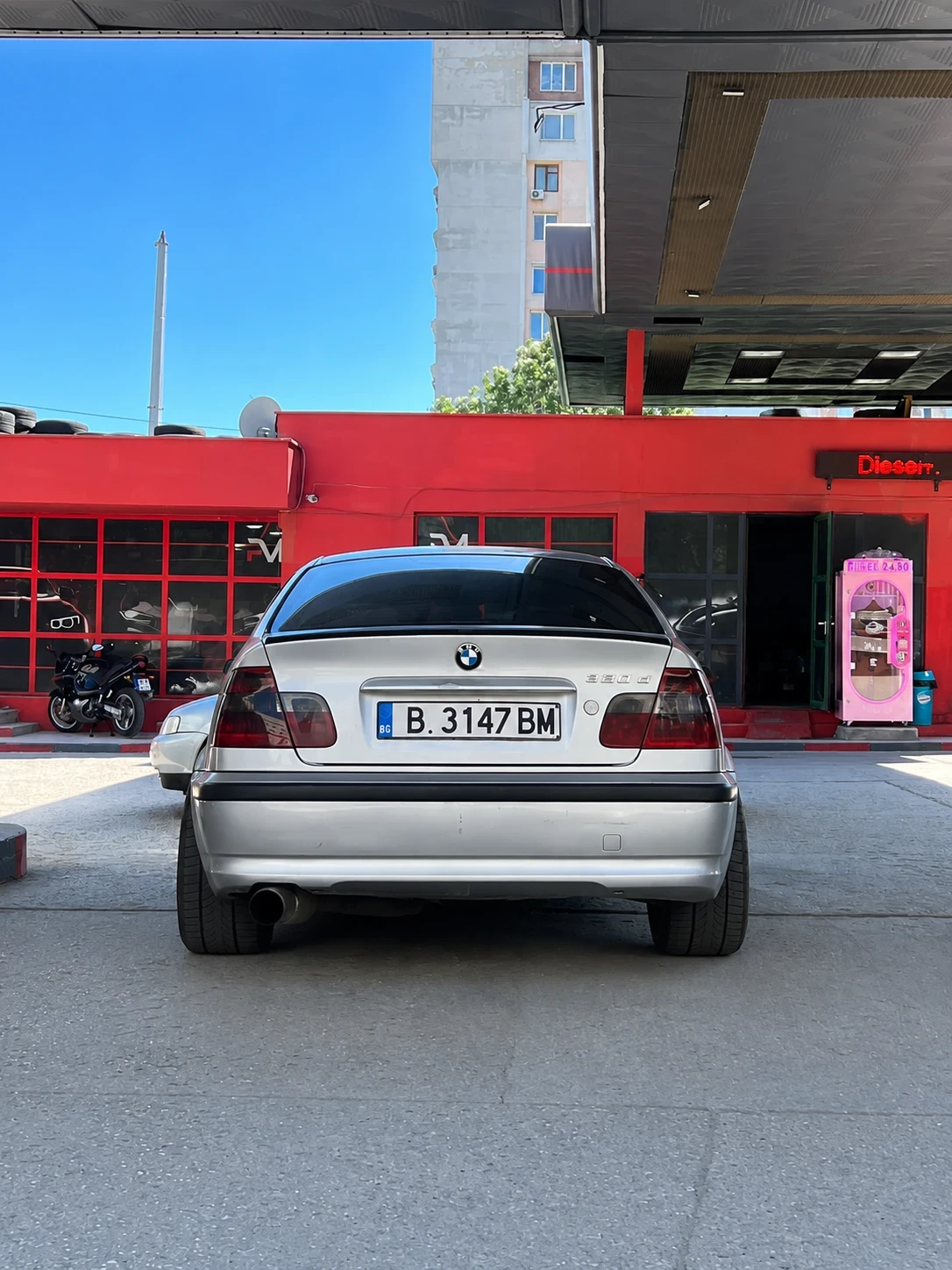 BMW 330, снимка 4 - Автомобили и джипове - 54723753