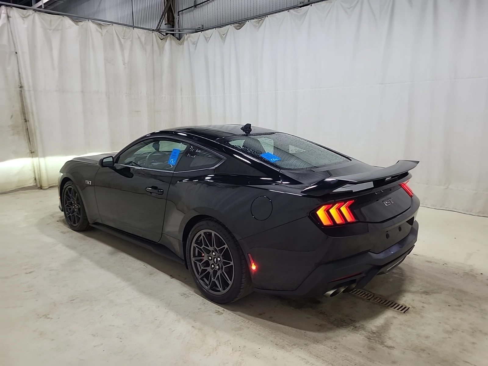 Ford Mustang GT PREMIUM, снимка 5 - Автомобили и джипове - 54756559