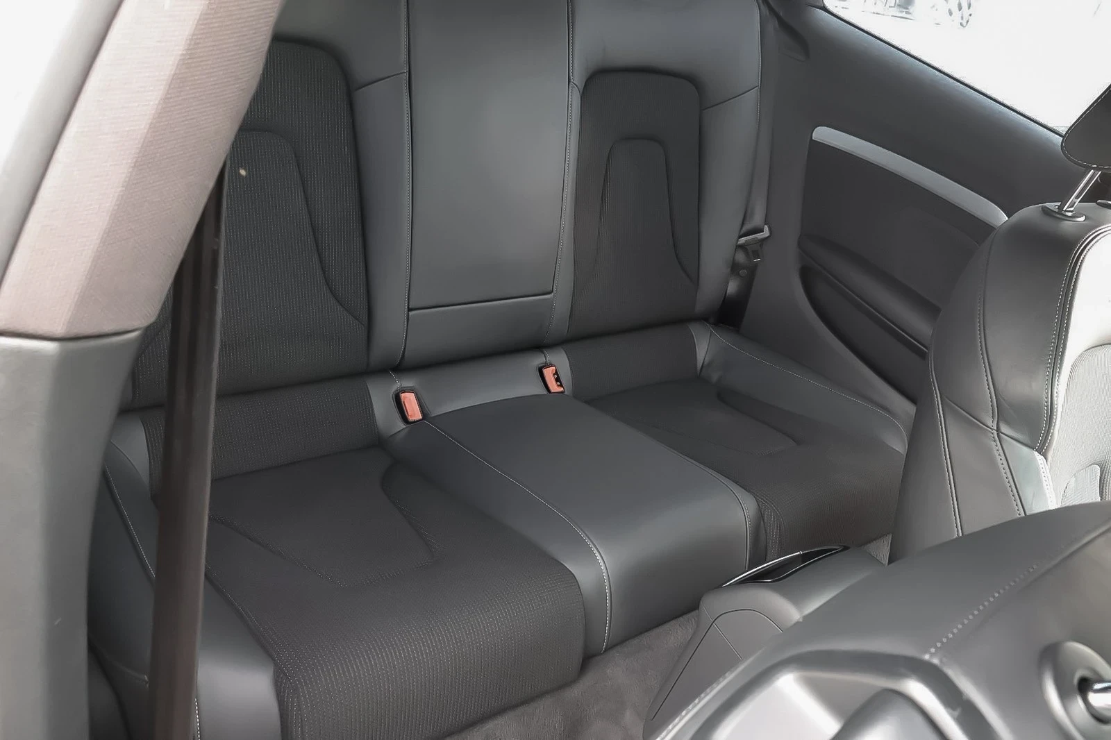 Audi A5 1.8 tfsi, снимка 14 - Автомобили и джипове - 55137577