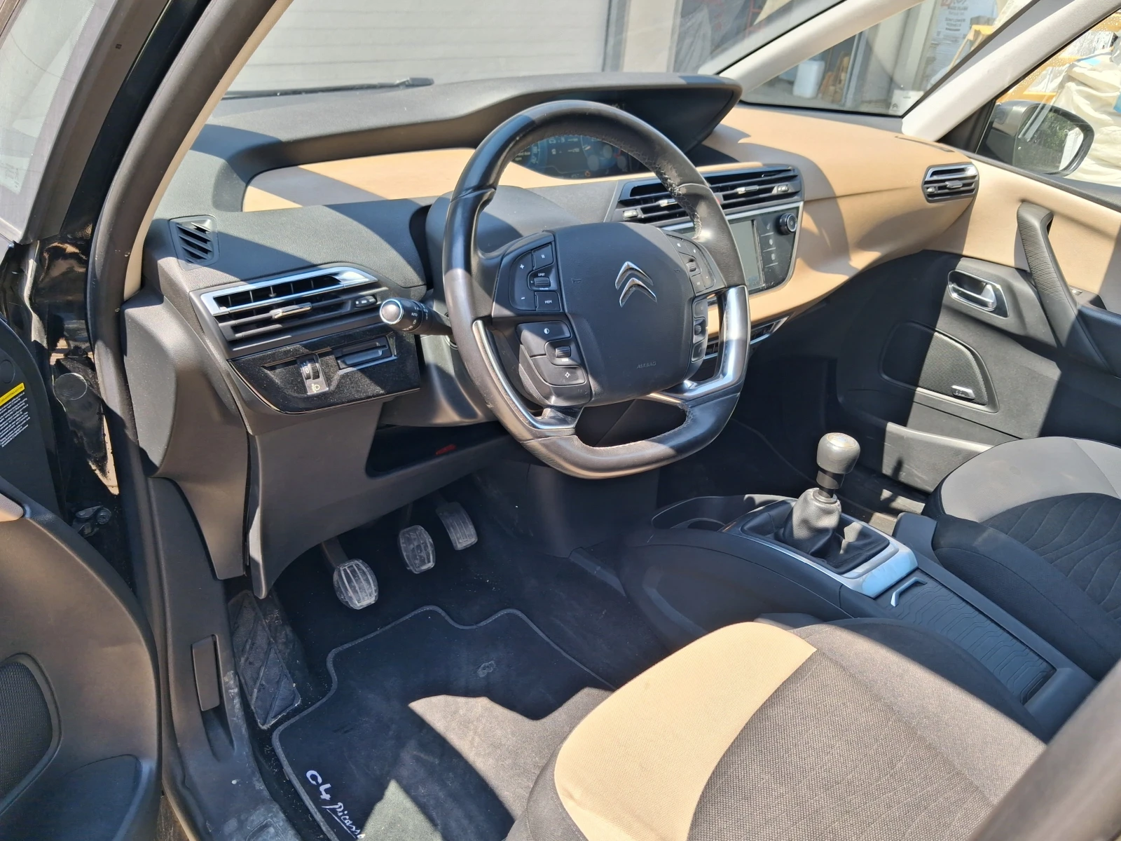 Citroen C4 Picasso 1.6 turbo, снимка 6 - Автомобили и джипове - 55574459