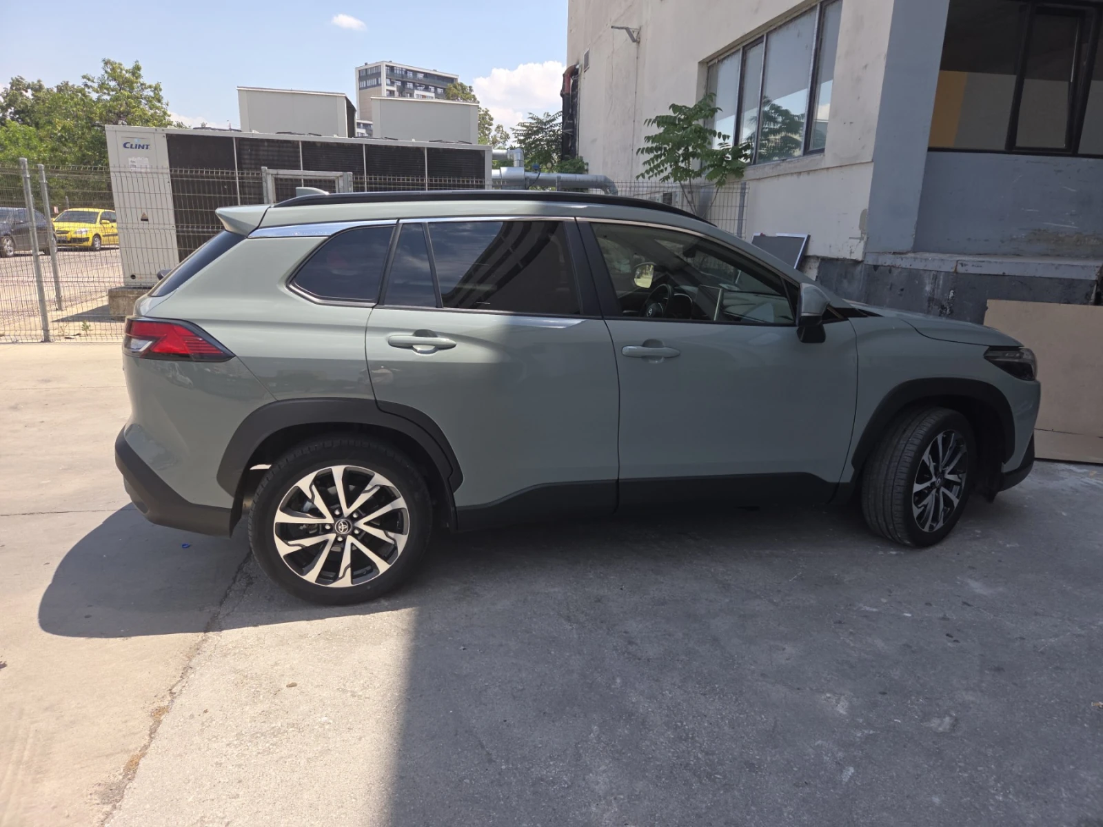Toyota Corolla Cross, снимка 2 - Автомобили и джипове - 55616178