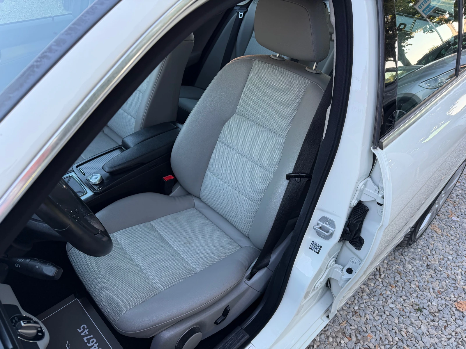 Mercedes-Benz C 320 3.0CDI-224k.s-PANORAMA, снимка 10 - Автомобили и джипове - 56180401