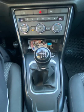 VW T-Roc 1.0 TSI, снимка 15