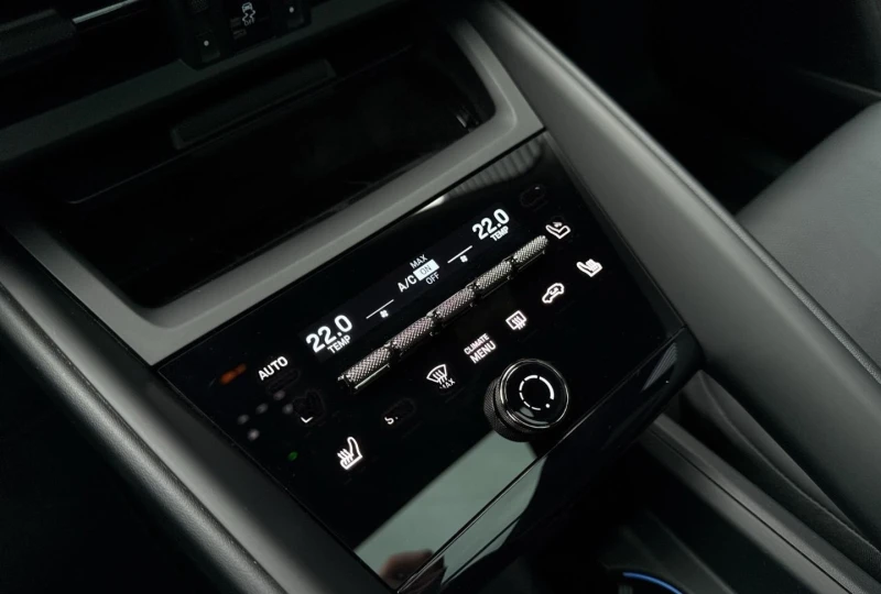 Porsche Macan TURBO/ELECTRIC/CARBON/BOSE/PANO/HEAD UP/, снимка 12 - Автомобили и джипове - 53176969