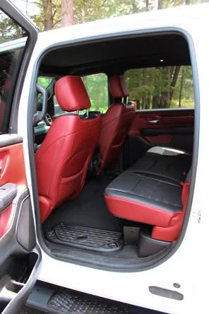 Dodge RAM 1500 CARFAX* АВТОФИНАНСИРАНЕ* БЕЗ ПЪРВОНАЧАЛНА ВНОСКА*  - изображение 6