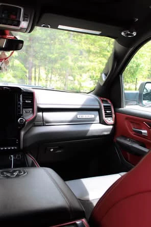 Dodge RAM 1500 CARFAX* АВТОФИНАНСИРАНЕ* БЕЗ ПЪРВОНАЧАЛНА ВНОСКА*  - изображение 5