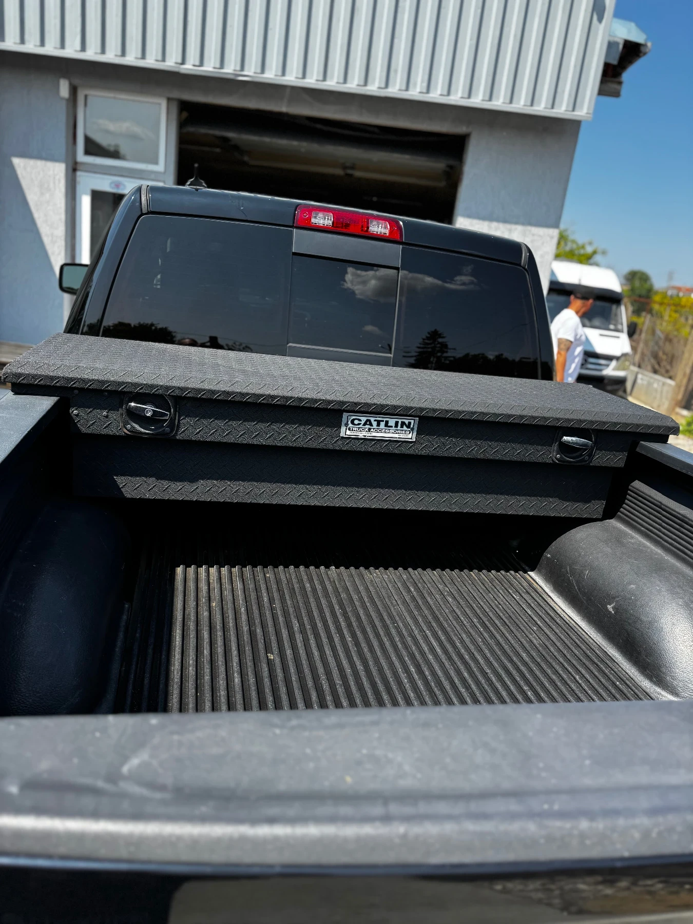 Dodge RAM 1500 LARAMIE - изображение 8