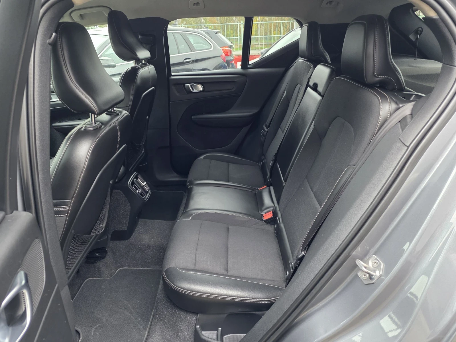 Volvo XC40 2.0D  - изображение 10