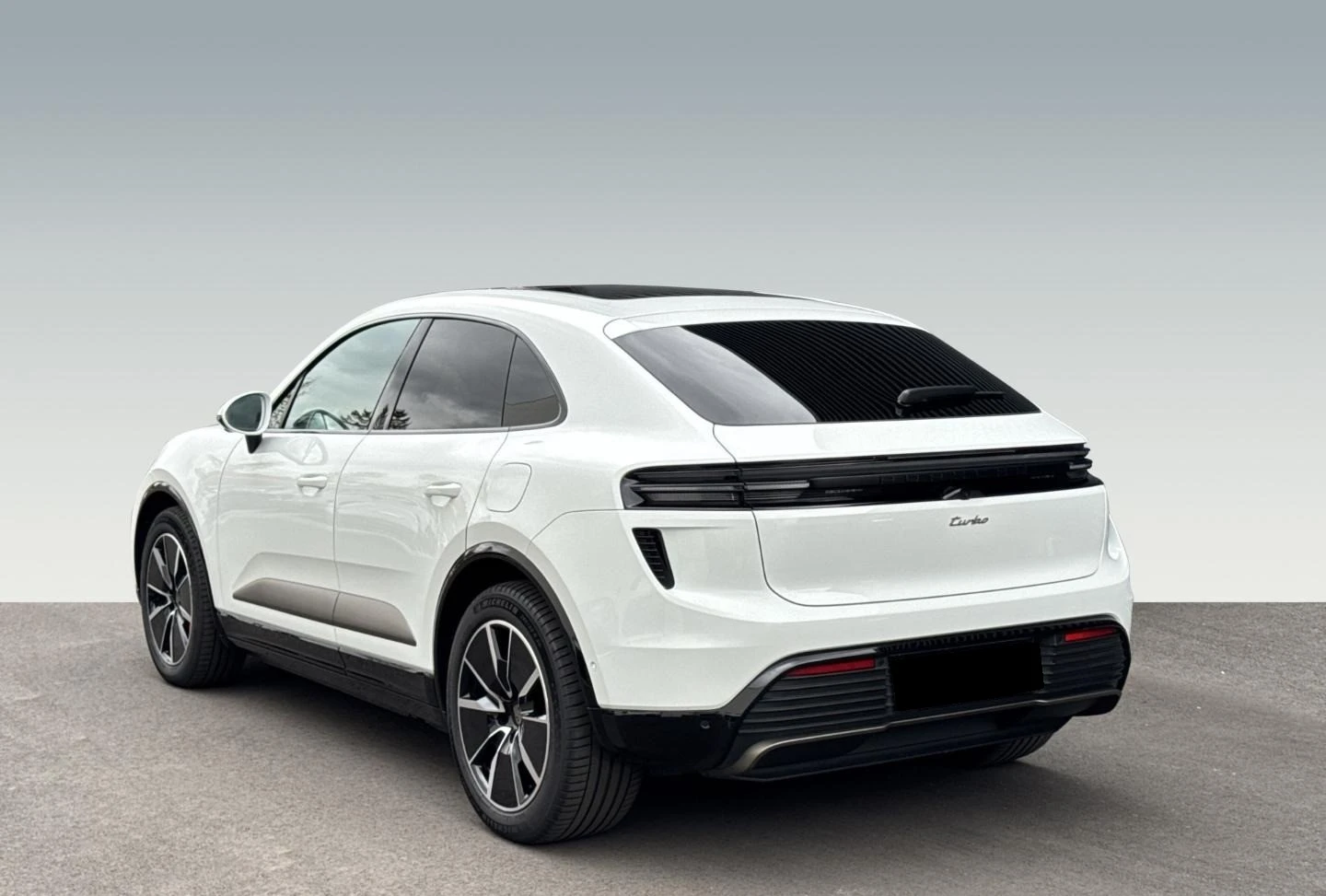 Porsche Macan TURBO/ELECTRIC/CARBON/BOSE/PANO/HEAD UP/ - изображение 4