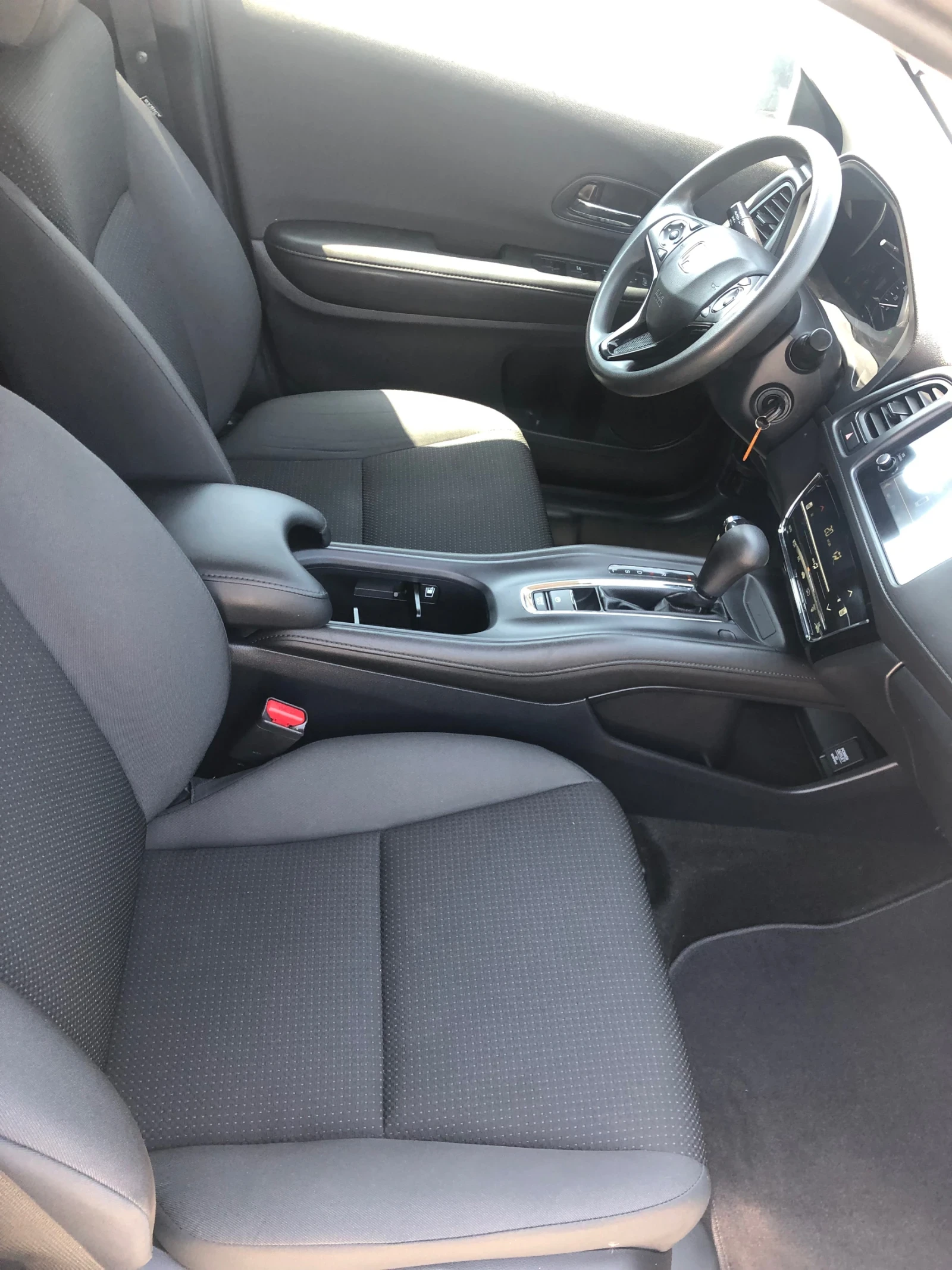 Honda Hr-v 1.8L i-VTEC , снимка 14 - Автомобили и джипове - 54088940