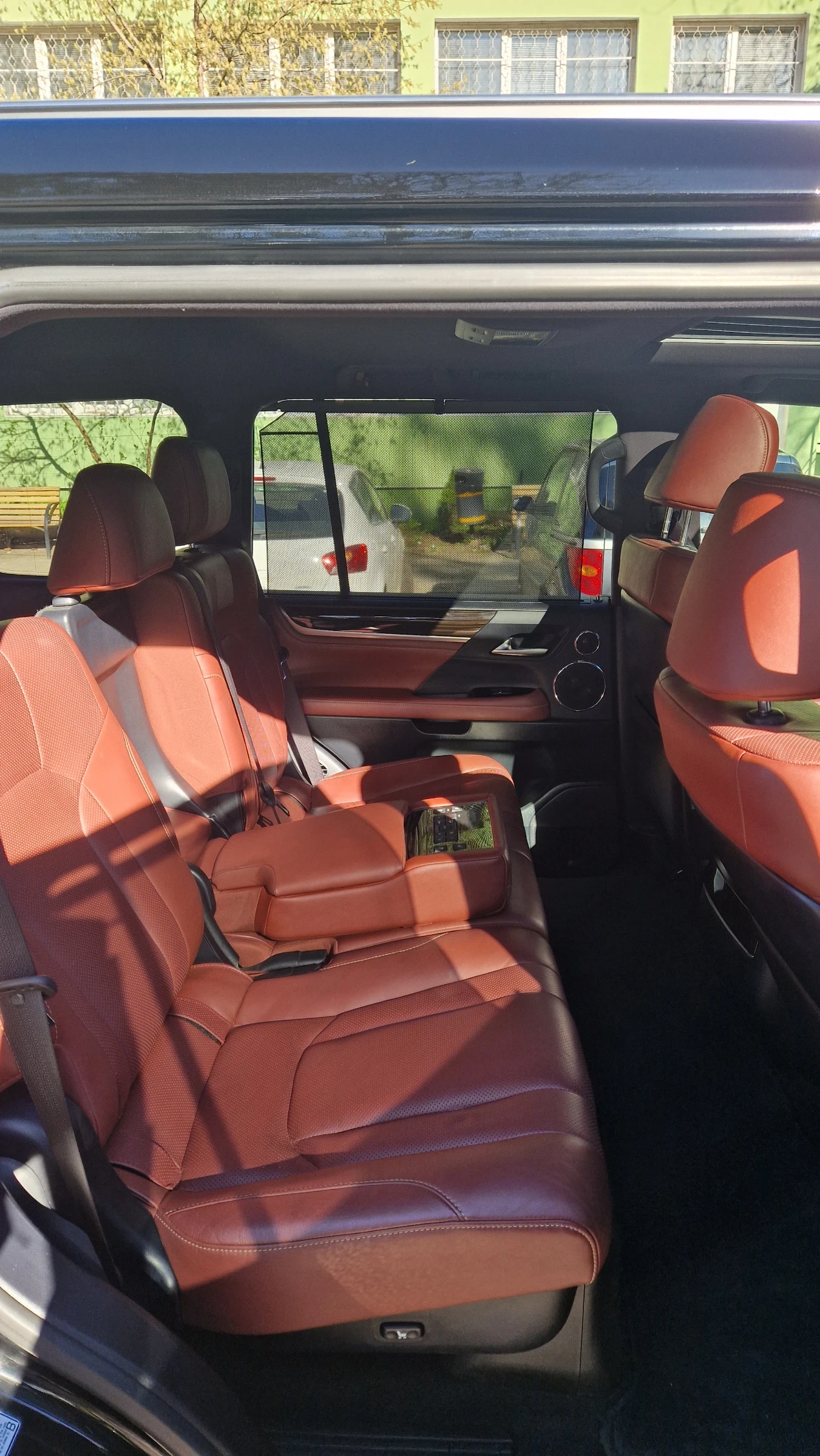 Lexus LX 570, снимка 9 - Автомобили и джипове - 54143875