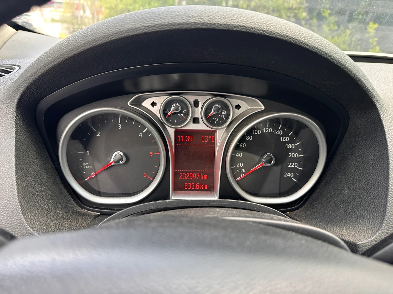 Ford Kuga 2.0TDCI, снимка 10 - Автомобили и джипове - 54375091