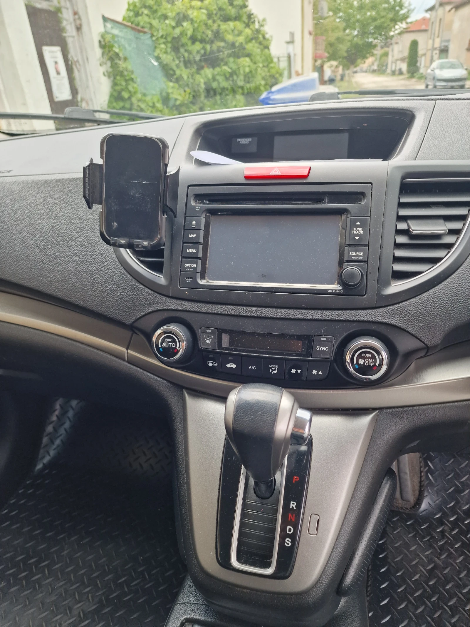 Honda Cr-v, снимка 14 - Автомобили и джипове - 54381747