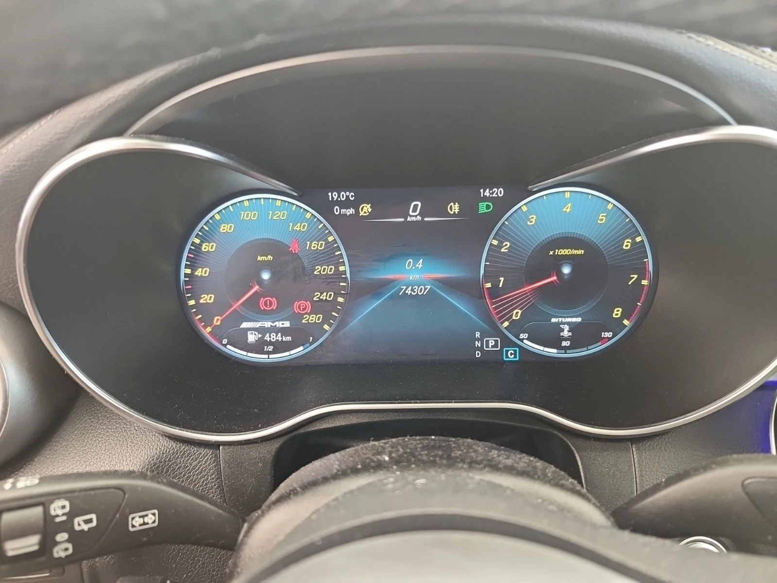 Mercedes-Benz GLC 43 AMG * * CARFAX * * АВТО КРЕДИТ * * , снимка 6 - Автомобили и джипове - 54716528