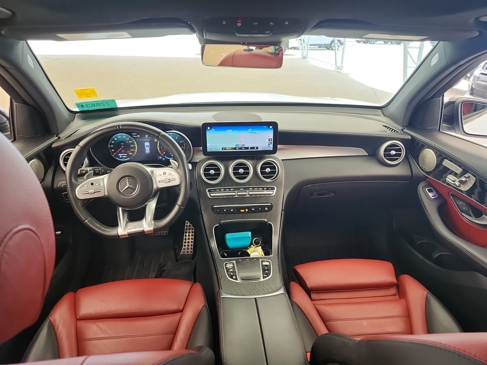 Mercedes-Benz GLC 43 AMG * * CARFAX * * АВТО КРЕДИТ * * , снимка 5 - Автомобили и джипове - 54716528