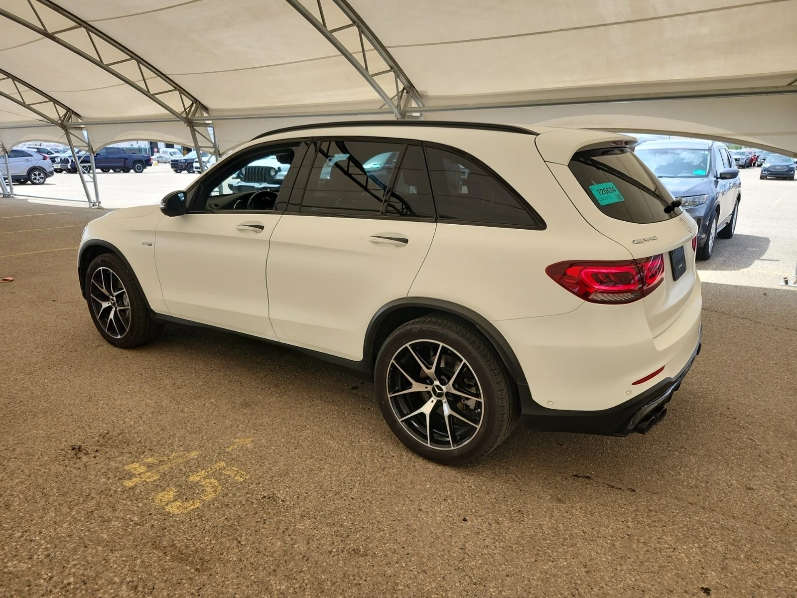 Mercedes-Benz GLC 43 AMG * * CARFAX * * АВТО КРЕДИТ * * , снимка 4 - Автомобили и джипове - 54716528