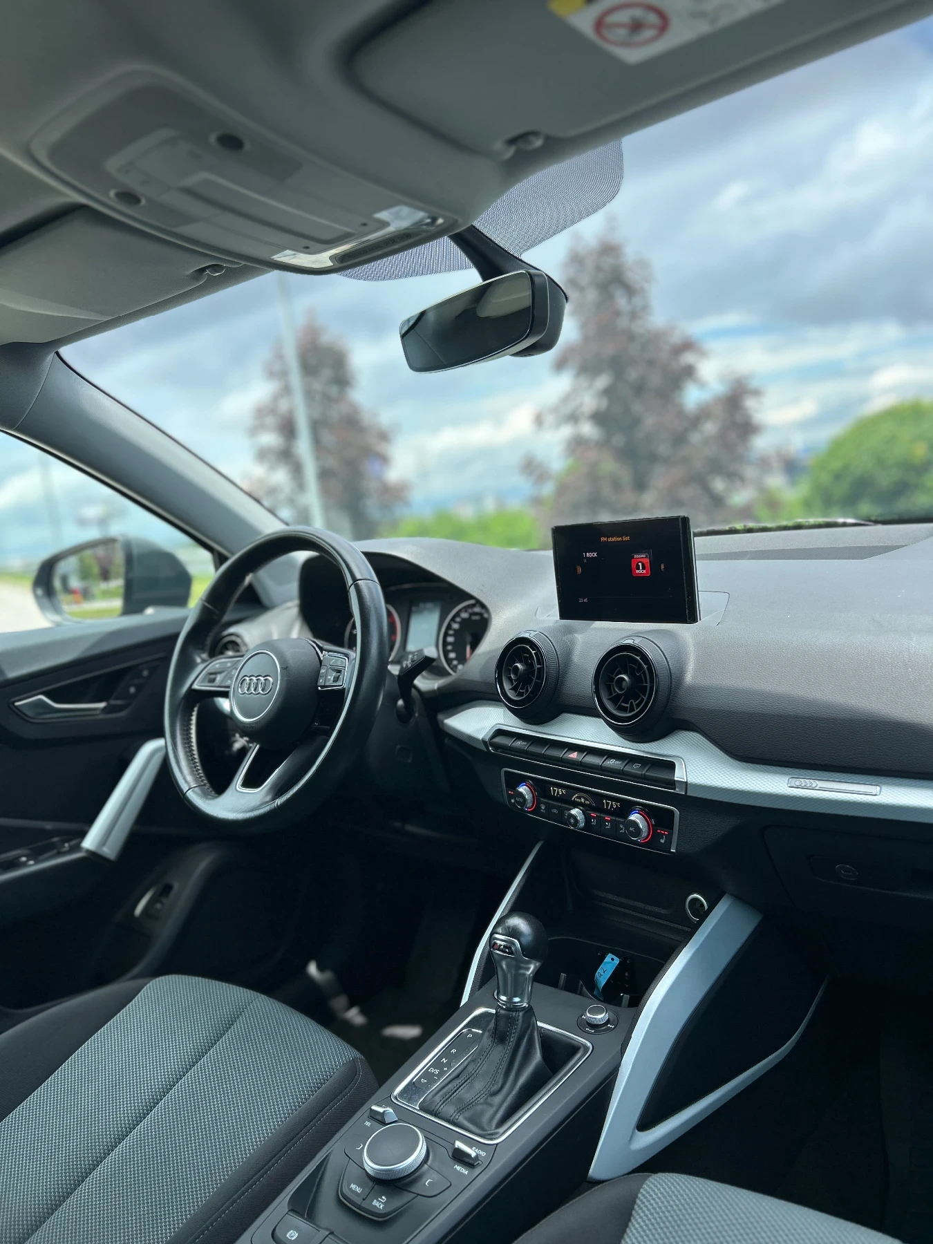 Audi Q2 1.6TDI* Thule, снимка 12 - Автомобили и джипове - 54750792