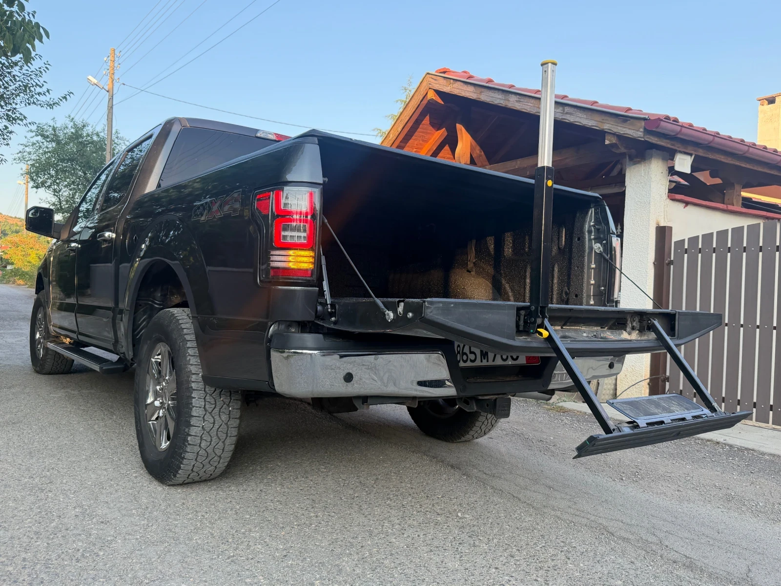 Ford F150 5.0 SuperCrew XLT 4x4, снимка 8 - Автомобили и джипове - 55596962