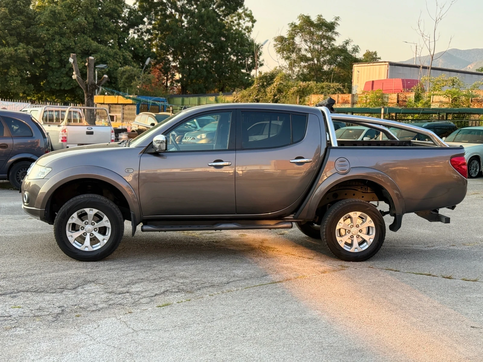 Mitsubishi L200 2.5 DI-D - 178ps, снимка 4 - Автомобили и джипове - 55750417