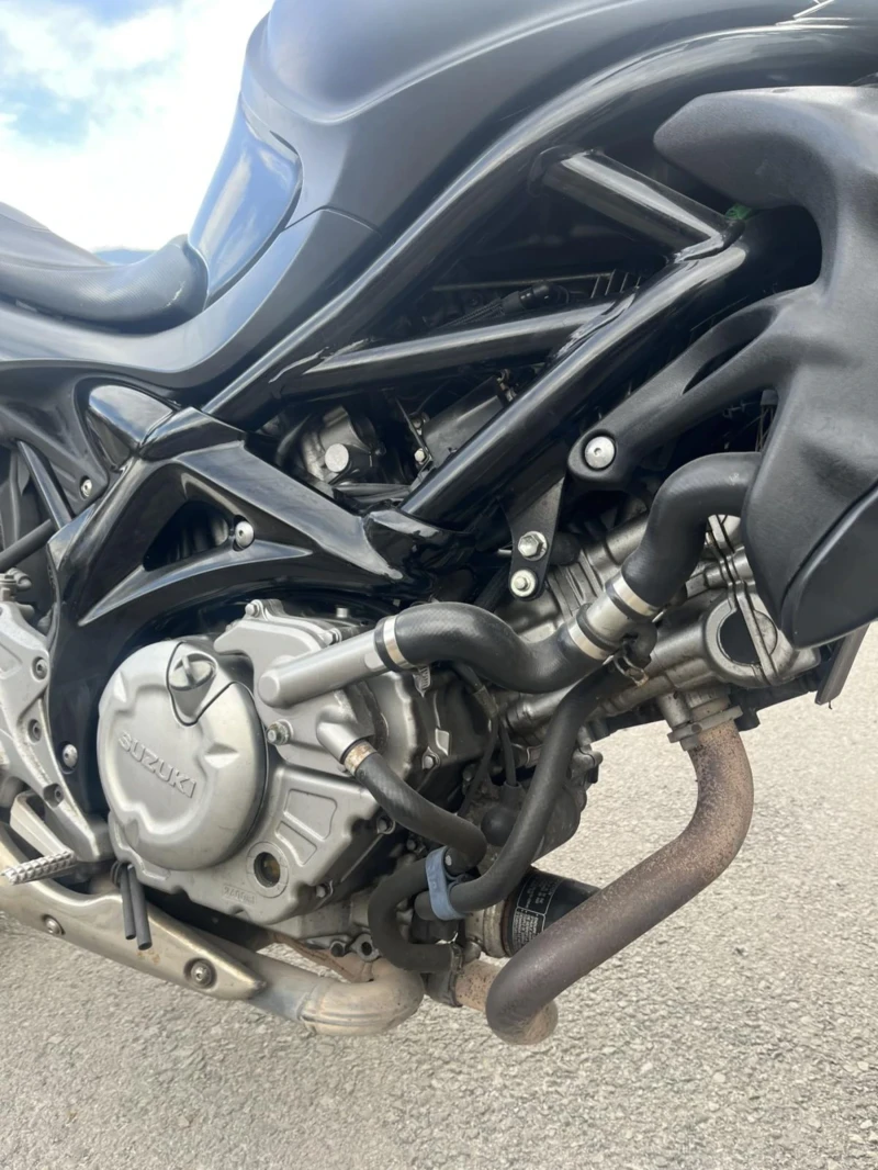 Suzuki SFV, снимка 8 - Мотоциклети и мототехника - 53358816