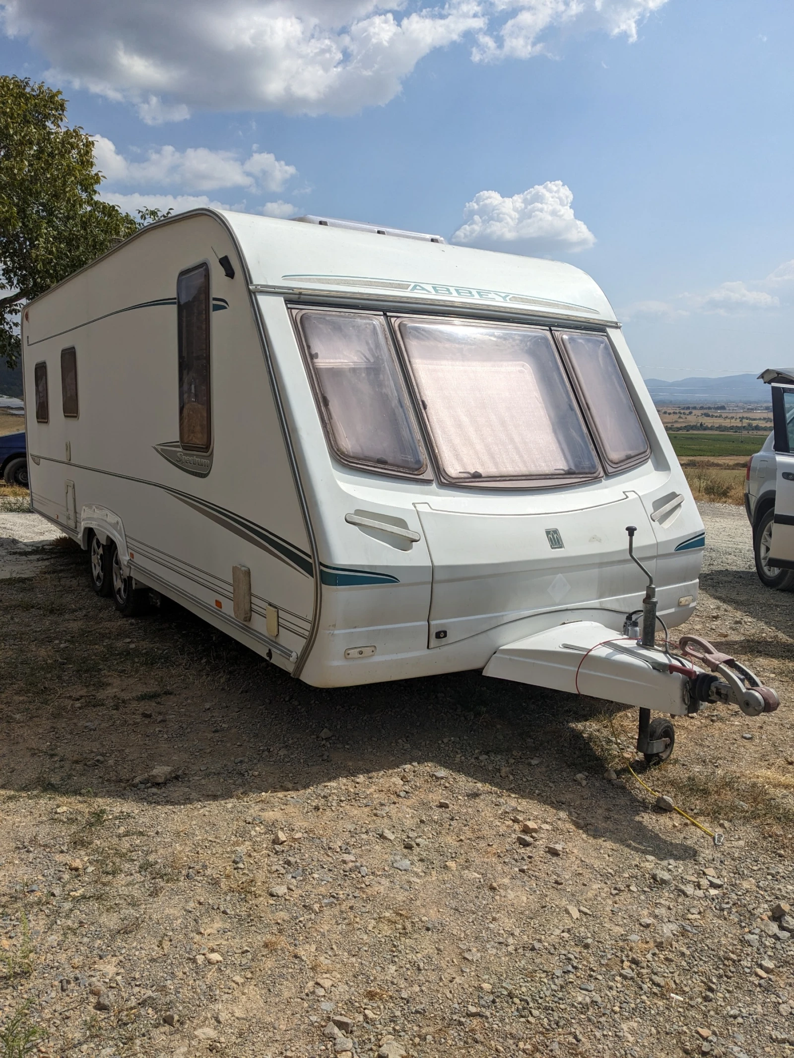 Каравана Swift Abbey Spectrum, снимка 9 - Каравани и кемпери - 55950771