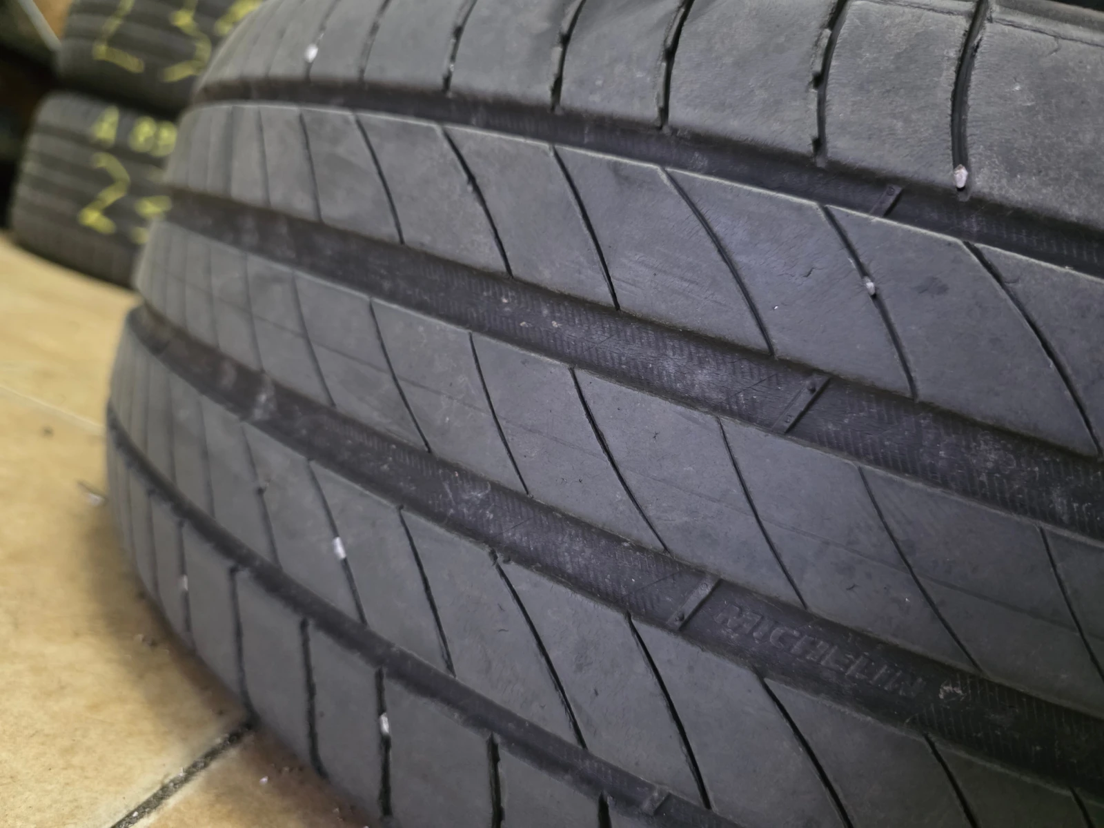 ���� 215/60R17 | Mobile.bg � ����������� 6