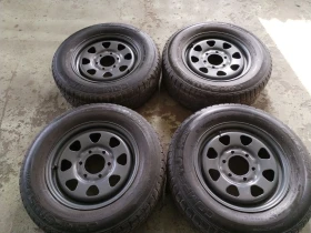        215/70R16  Nissan Navara