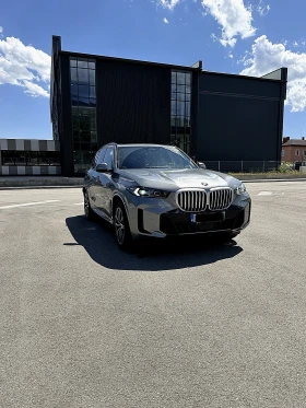 BMW X5M  XDRIVE* PANO* KEYLESS* DISTR* HARMON* CARPLAY* , снимка 3
