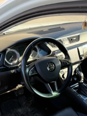 Skoda Superb 2.0TDI LAURIN & KLEMENT 2016, снимка 11