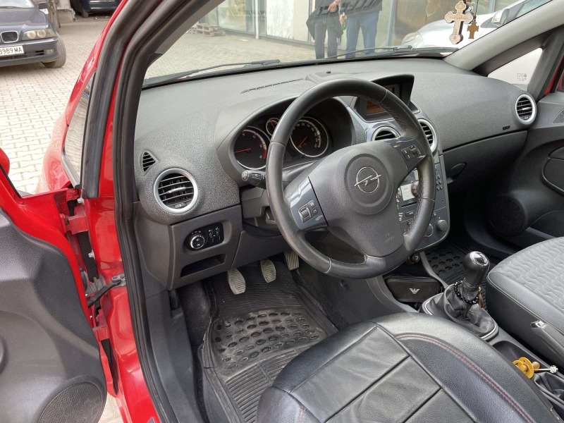 Opel Corsa, снимка 3 - Автомобили и джипове - 45545548