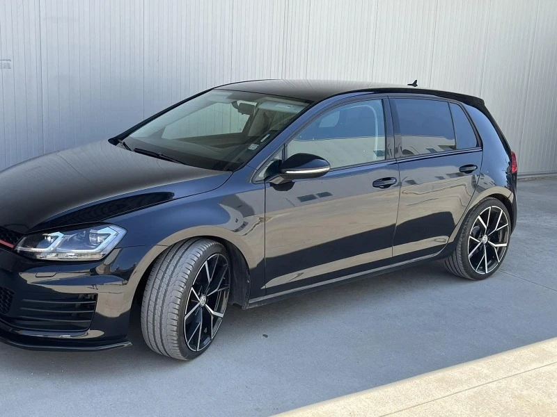 VW Golf 1.8T, снимка 3 - Автомобили и джипове - 47702291