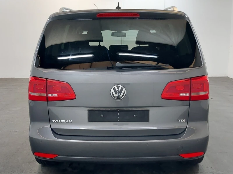 VW Touran TDI Германия DSG Клима Парктроник 1-Соб. Реални КМ, снимка 5 - Автомобили и джипове - 48448190