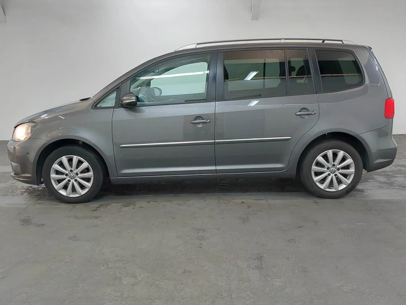 VW Touran TDI Германия DSG Клима Парктроник 1-Соб. Реални КМ, снимка 2 - Автомобили и джипове - 48448190