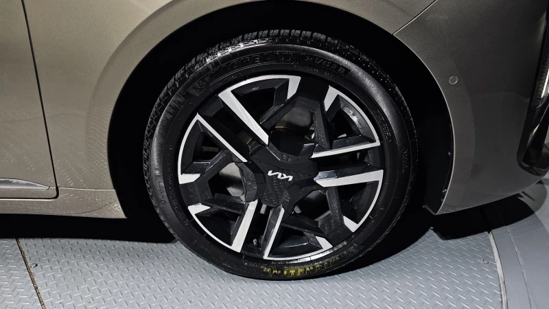 Kia K8 2.5 Noblesse autogeorge.com, снимка 5 - Автомобили и джипове - 52030870