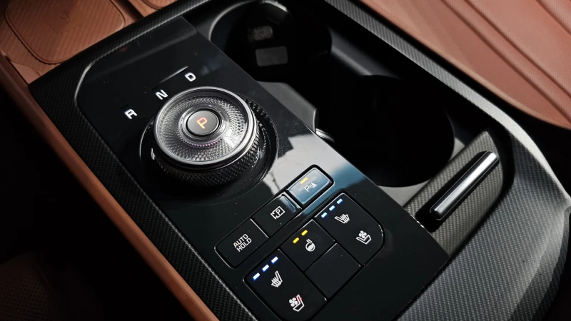 Kia K8 2.5 Noblesse autogeorge.com, снимка 9 - Автомобили и джипове - 52030870