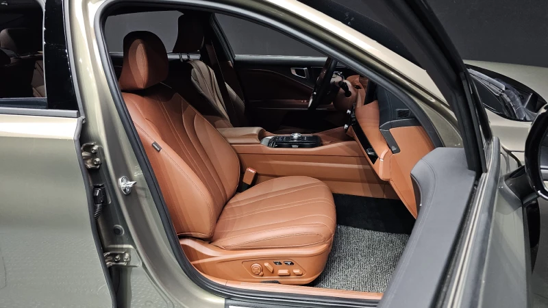 Kia K8 2.5 Noblesse autogeorge.com, снимка 10 - Автомобили и джипове - 52030870