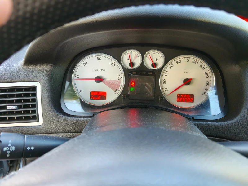 Peugeot 307, снимка 10 - Автомобили и джипове - 52170229