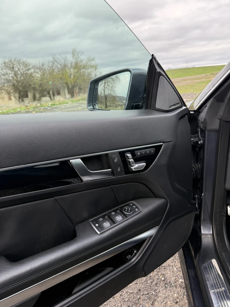 Mercedes-Benz E 350 КАБРИО* ROLEX* 360CAM* ОБДУХВАНЕ* AMG* , снимка 7 - Автомобили и джипове - 52617438