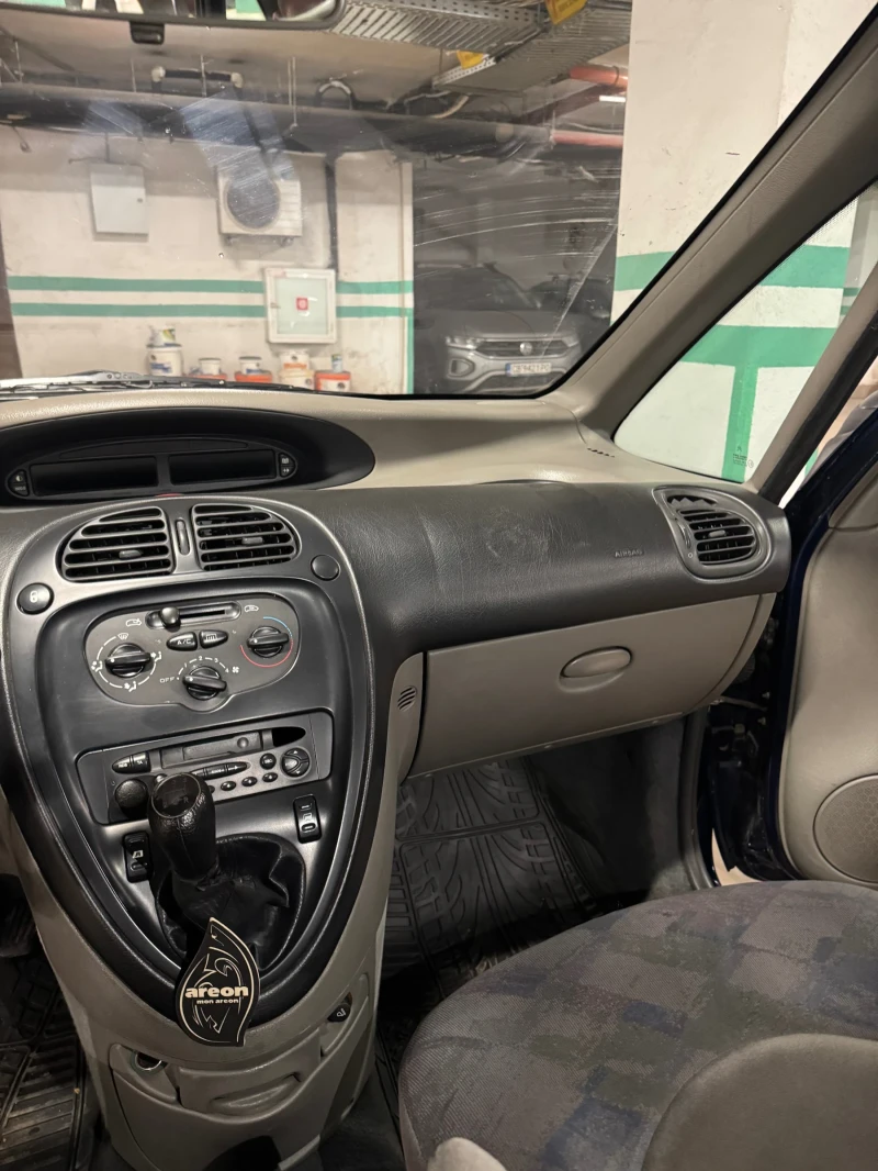 Citroen Xsara picasso, снимка 11 - Автомобили и джипове - 53112187