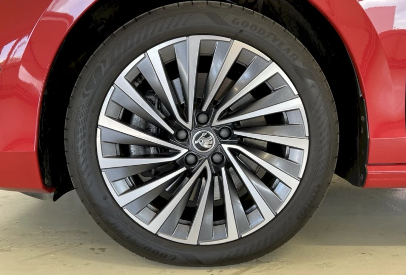 Skoda Superb L&K/360/Обдухване/Canton/Масаж, снимка 13 - Автомобили и джипове - 53418515