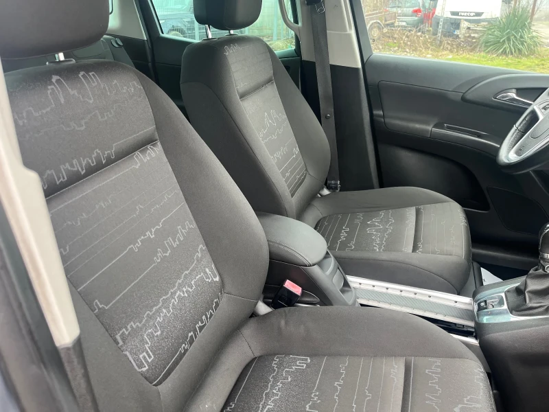 Opel Meriva 1.3CDTI-ITALIA, снимка 6 - Автомобили и джипове - 53449303